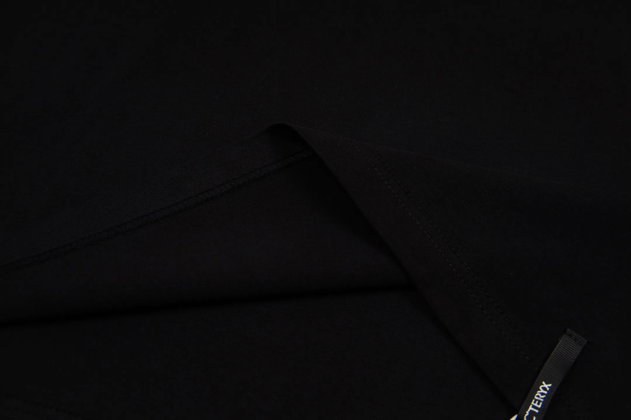 Arcteryx Cormac Series Logo LS T Same Style ✅ Size：XS S M L Black White